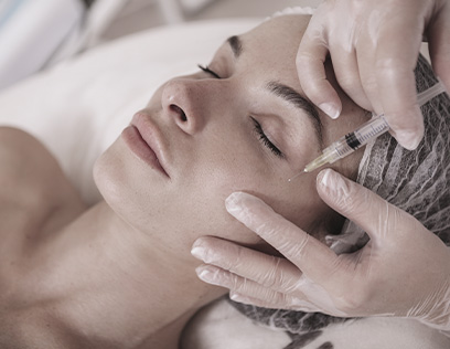 Aplicação de bioestimulador de colágeno na JB Estética